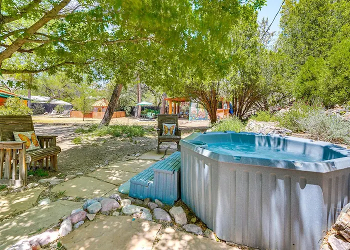 Apartment Vibrant 'casa Paloma' W/ Patio - Near Vineyards!