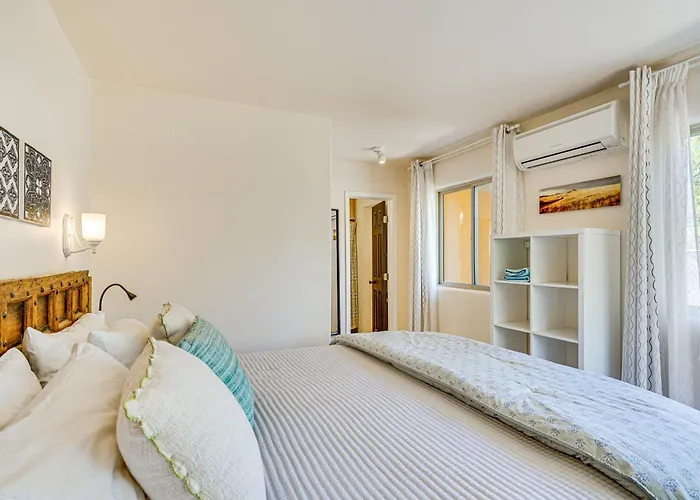 Apartment Vibrant 'casa Paloma' W/ Patio - Near Vineyards!